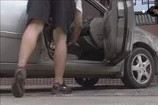 「北青网」多辆汽车接连被砸，警方循迹揪出“车窗黑手”