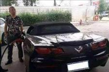 外车咖■百万豪车因车标太像“五菱”，被加油工嘲笑：这车加92号就行了