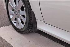 「我行车行」加装挡泥板之后，汽车竟然会发生这么大的变化？