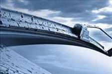 #文艺汽车达人#汽车挡风玻璃上有衣服千万别碰！一碰就出大事了，看完提醒身