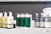 #鲁晓芙看欧洲#全球酒店集团纷纷取消小瓶装备品，背后图的真是环保？