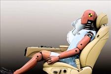 AutoLab■这项配置连沃尔沃都没有！现代汽车发布前排中央安全气囊