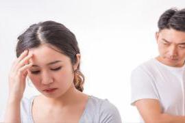 有些男人一旦得到女人之后 “背叛多年，也放不下”，52岁女士：再难受我也忍着，因为不甘