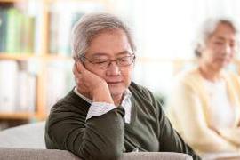 导语：62岁大爷再婚56岁大妈三个月后就离了 62岁大爷再婚56岁大妈三个月后就离了，62岁大爷：