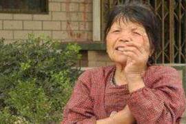 60岁生下一对双胞胎 60岁生下一对双胞胎，多年后非常后悔，已经为时已晚