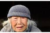 102岁老人：桌上1盘荤菜吃了60年，这种蔬菜我从来不吃