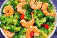 春节孩子爱吃“绿色菜”，补充维生素，提高免疫力，更健康
