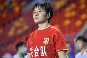 4-0！中国女足30岁老将1传1射，力压王霜获得全场最佳球员