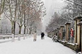 本文转自：齐鲁壹点文图｜流苏2022年 2022年，济南的第二场雪