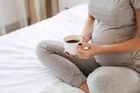 孕晚期时，这2种坐姿会影响胎儿入盆，孕妈尽早纠正为好！