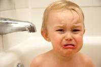 冬天别给孩子洗这三种澡，症状越洗越严重，宁可让孩子脏着也别洗