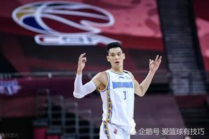 林书豪21＋6，布朗20，布克33＋13＋9，北京97：104不敌深圳