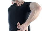 男子腰背痛，用止痛药效果不佳，医生：要在腹股沟通下开个小口