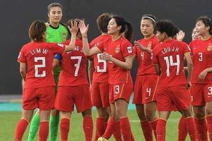 中国女足3进球被吹，外加被判点球，仍逆转胜越南，誓为男足复仇
