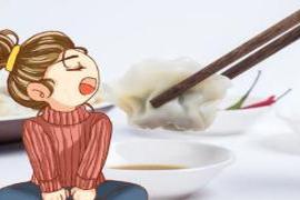 本文转自：健康中国俗话说：舒服不过倒着|饺子，包着营养与亲情【健康幸福过新年】（38）