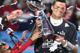 本文转自：上游新闻北京时间2月1日|NFL传奇球星布雷迪正式宣布退役！曾七夺超级碗冠军，与
