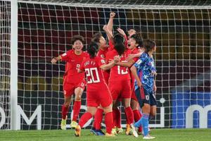 亚足联官宣重奖中国女足，夺冠奖金超600万，球迷喊话足协跟上